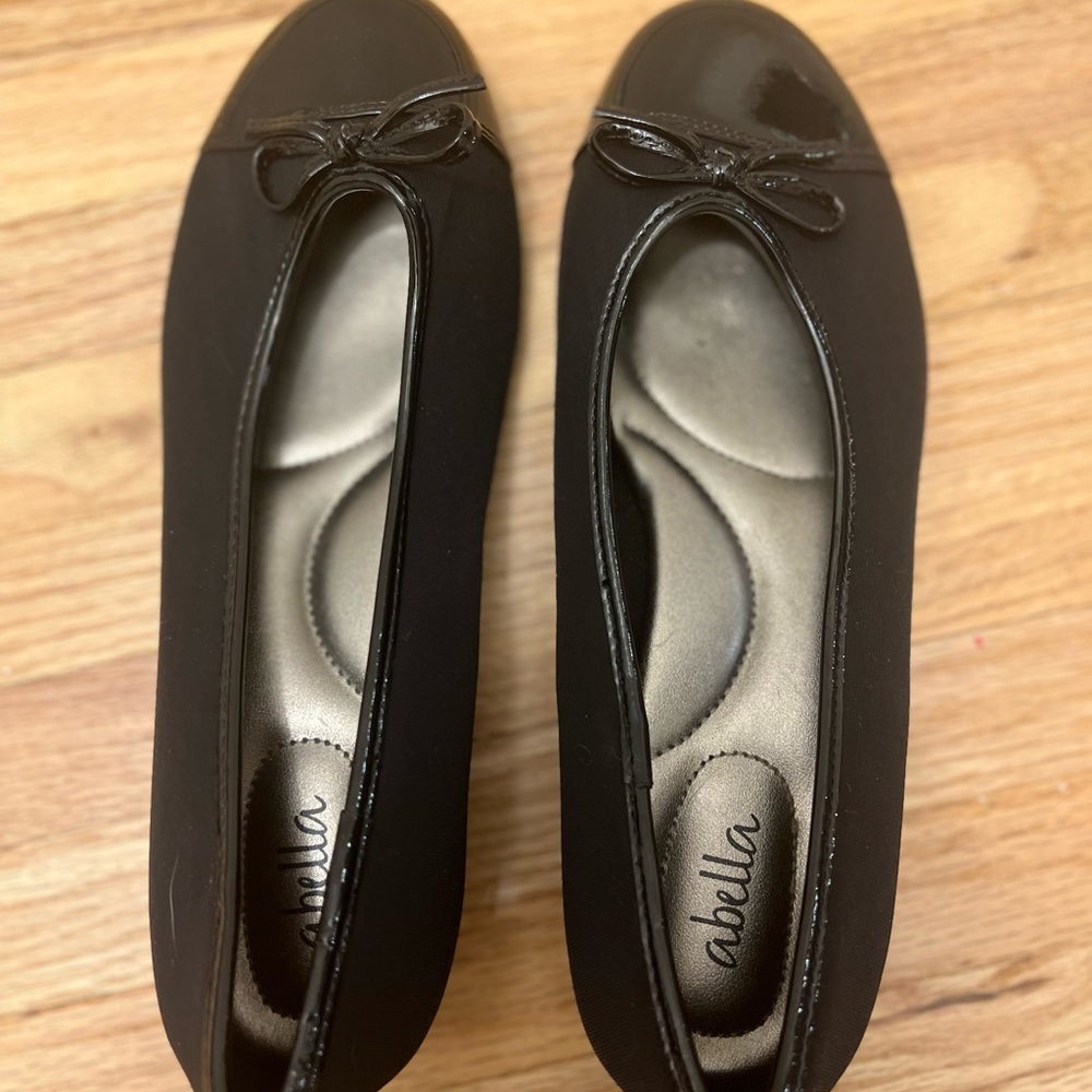 Abella Black Flats